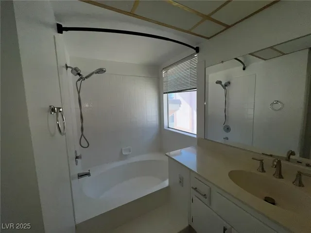 $2,100 | 1908 Misty Glade Drive, Las Vegas, NV 89119