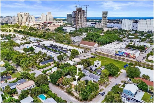 $5,000 | 1818 Florida Avenue, West Palm Beach, FL 33401