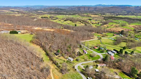 $99,900 | 486 Cloud High Road, Duffield, VA 24244