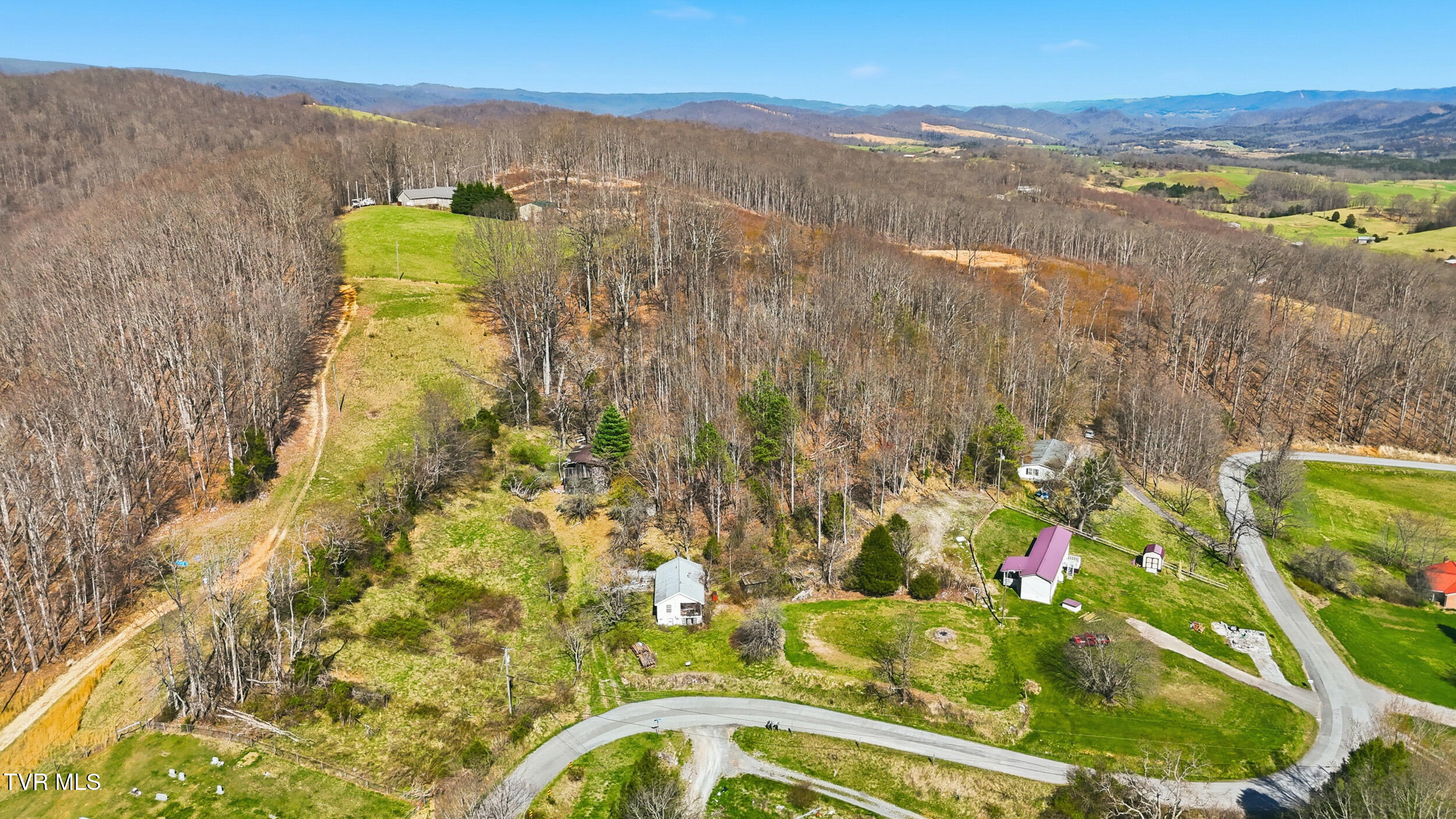 486 Cloud High Road Duffield, VA 24244 - Photo 12 of 19 8_486 cloud high rd-5