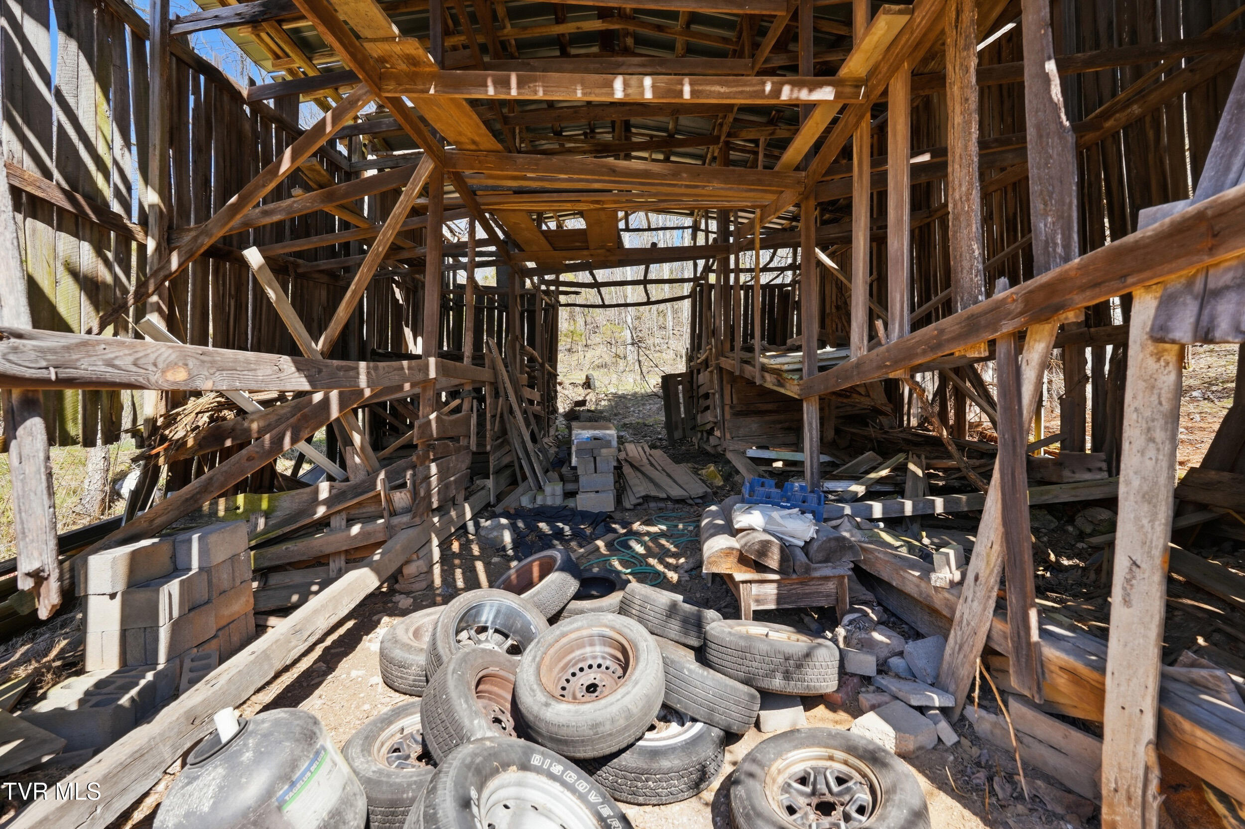 486 Cloud High Road Duffield, VA 24244 - Photo 18 of 19 15_486 cloud high rd-12