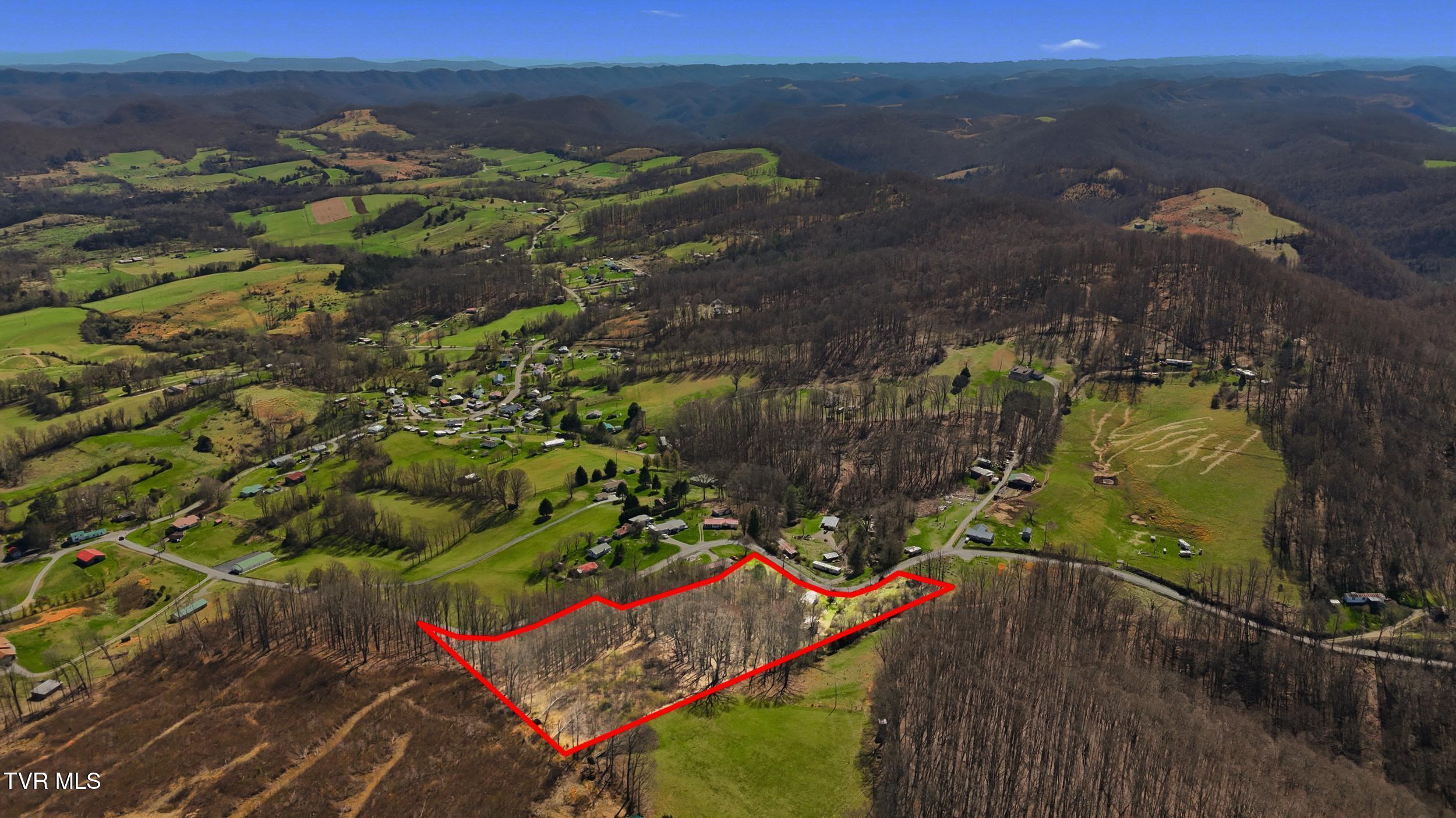 486 Cloud High Road Duffield, VA 24244 - Photo 2 of 19 2_486 cloud high rd-8.png