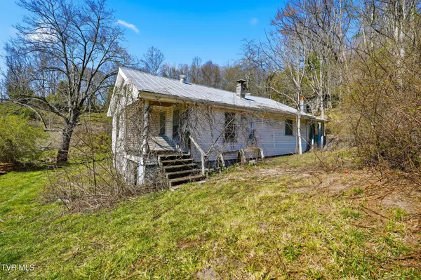 $99,900 | 486 Cloud High Road, Duffield, VA 24244