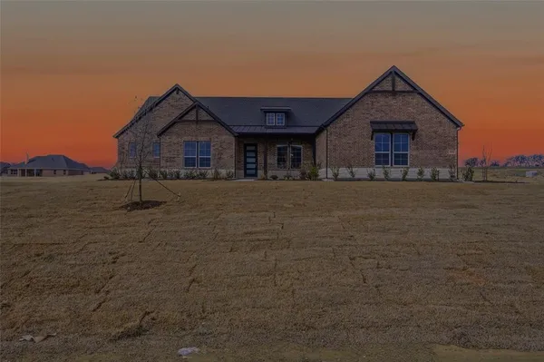 $689,900 | 808 Vly Rdg Road, Van Alstyne, TX 75495