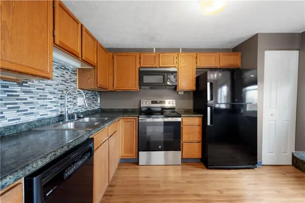 $249,900 | 2309 Elm Drive, Oakdale, PA 15071
