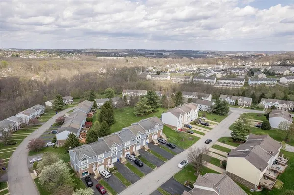$249,900 | 2309 Elm Drive, Oakdale, PA 15071