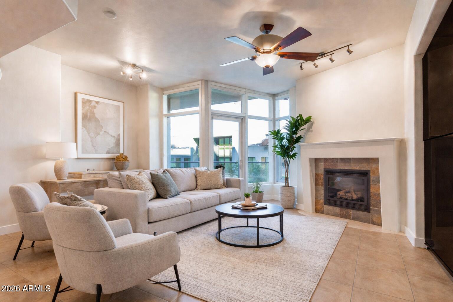 140 East Rio Salado Parkway, Unit 411 Tempe, AZ 85281 - Photo 8 of 13 Polk Greatroom