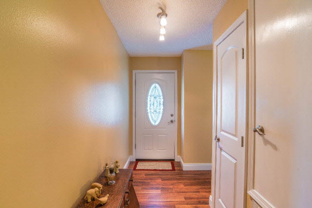 509 Linda Court Foley, AL 36535 - Photo 4 of 28 Foyer
