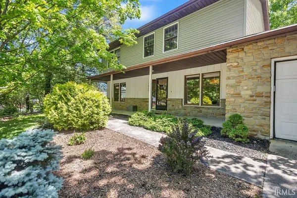 $474,900 | 1639 Sycamore Court, Bloomington, IN 47401