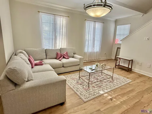 $185,000 | 900 Dean Lee Drive, Unit 1404, Baton Rouge, LA 70820