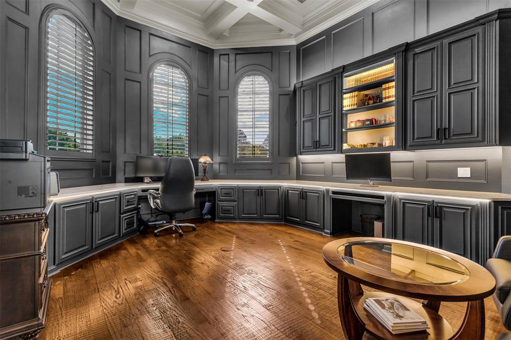 8600 Riviera Court Flower Mound, TX 75022 - Photo 17 of 40 a kitchen with a table chairs and a window