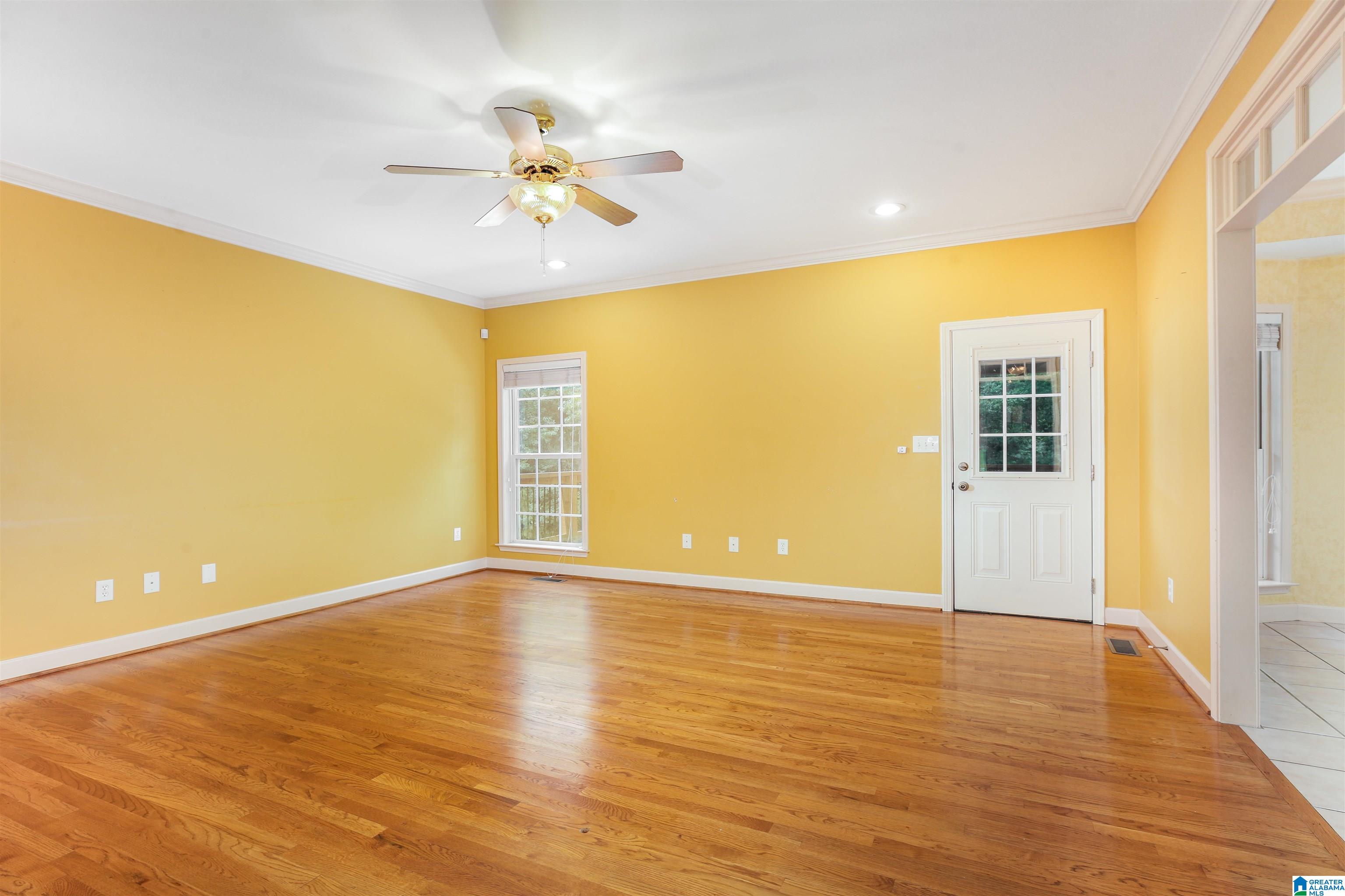 136 Windsor Lane Pelham, AL 35124 - Photo 11 of 59