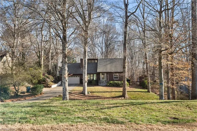 $385,000 | 813 Horncastle Road, Winston-Salem, NC 27104