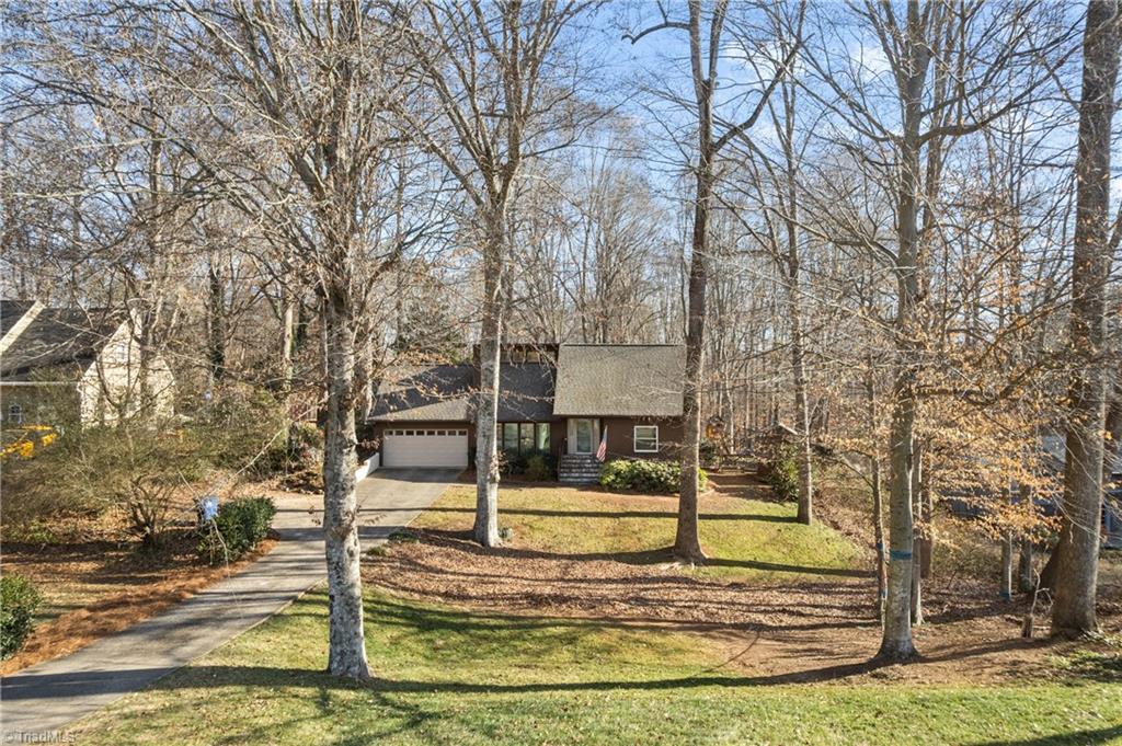 813 Horncastle Road Winston-Salem, NC 27104 - Photo 4 of 40