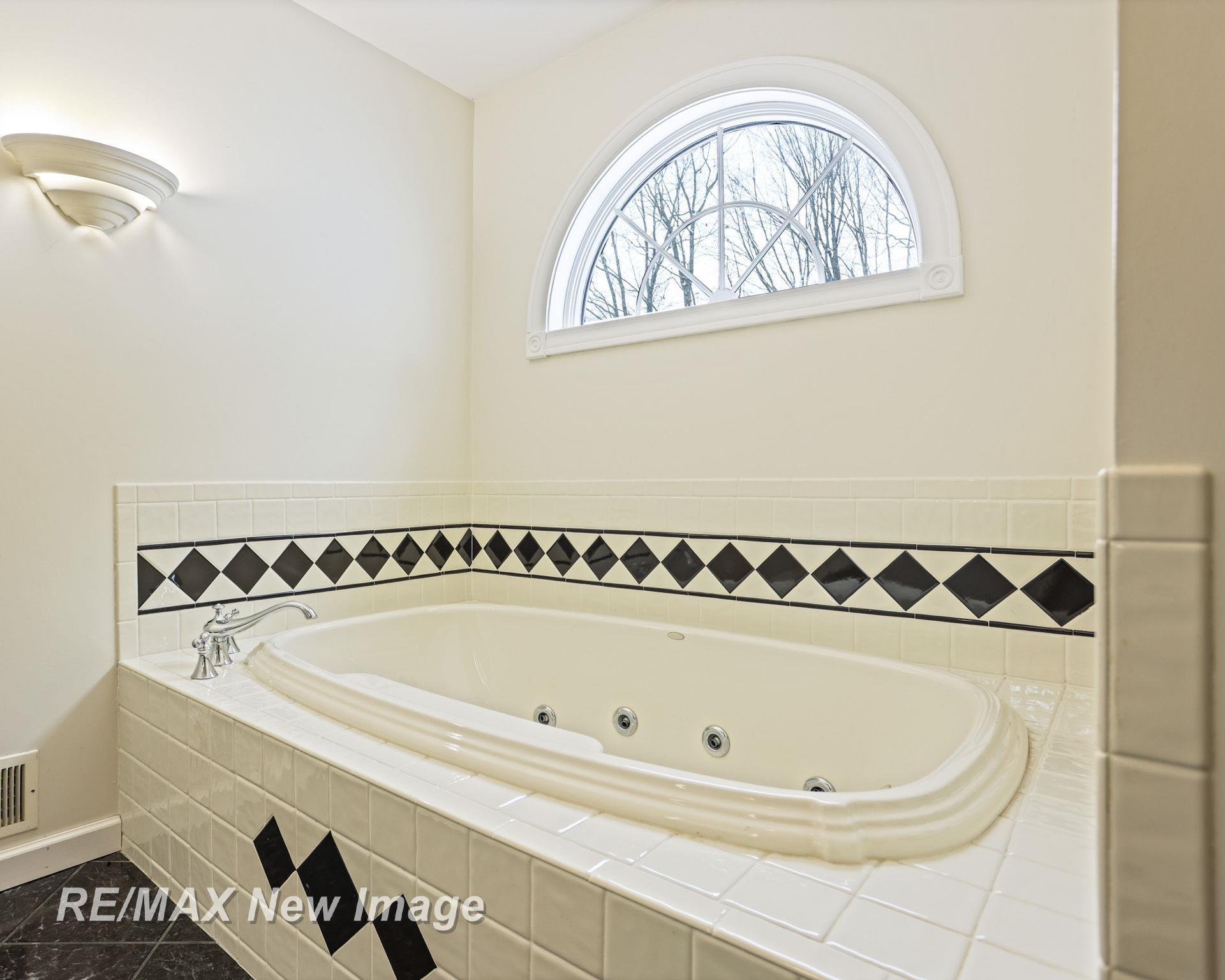 13715 Baldwin Road Chesaning, MI 48616 - Photo 38 of 84 50198787-744b519f-3c30-4d5c-a85b-5e97416cd3f0.JPG