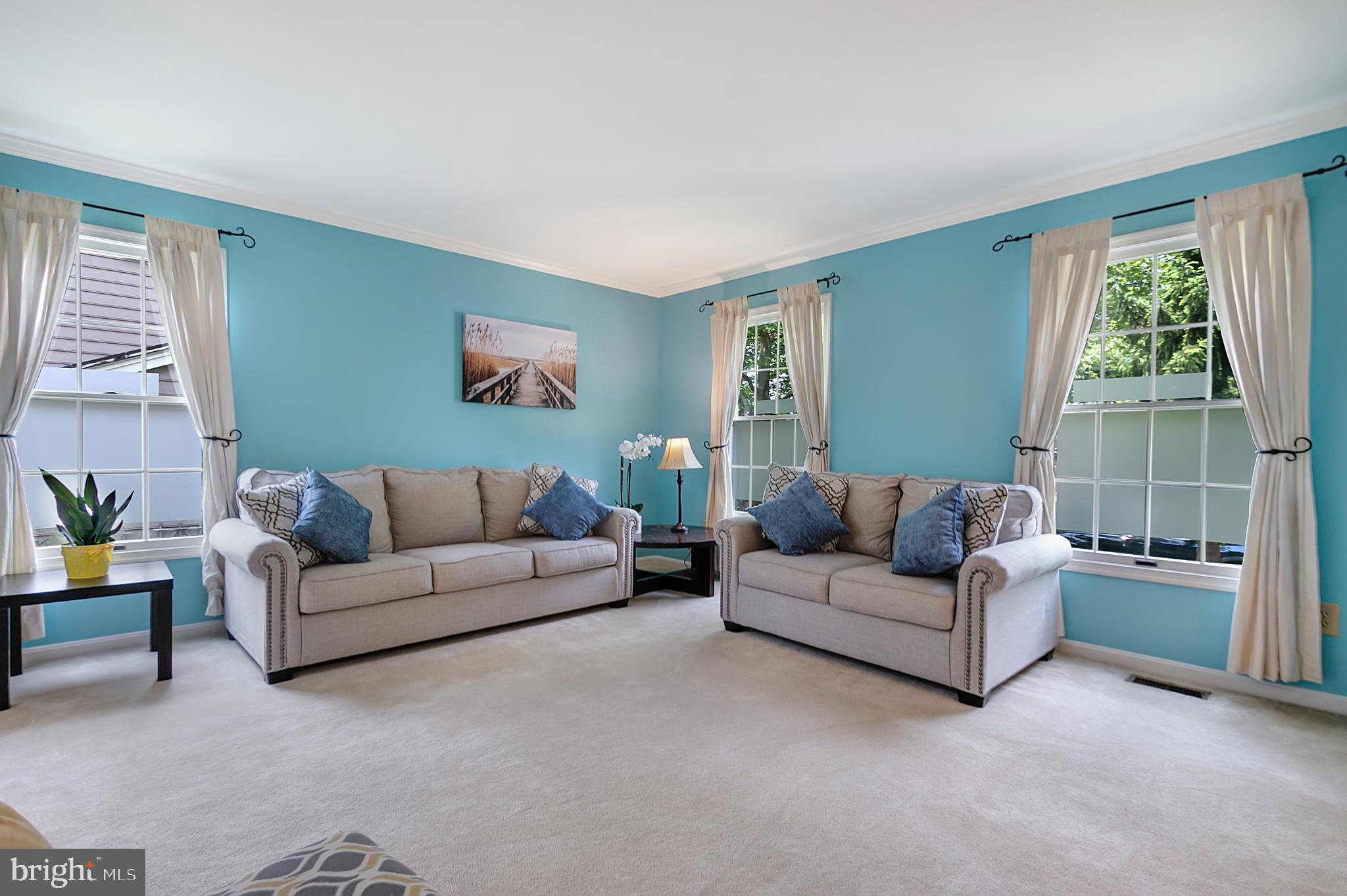 18832 Falling Star Road Germantown, MD 20874 - Photo 4 of 42 FORMAL LIVING ROOM
