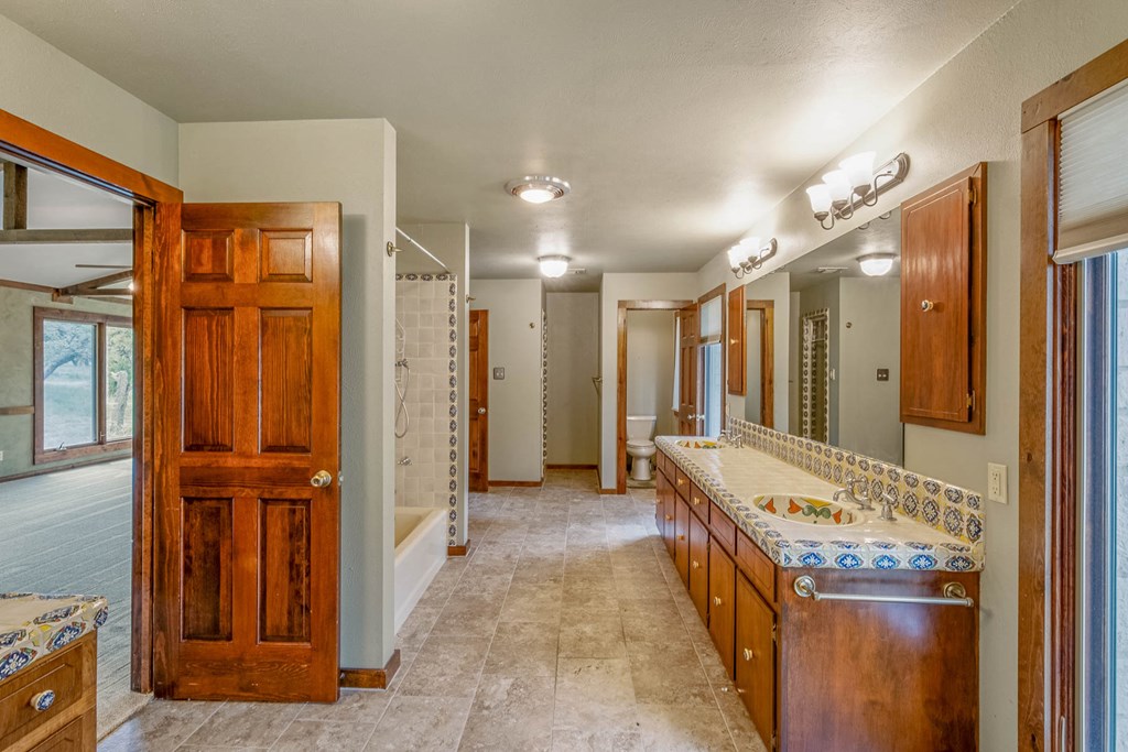 668 Elm Pass Road Center Point, TX 78010 - Photo 15 of 37