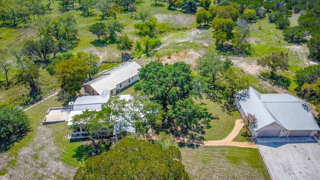 668 Elm Pass Road Center Point, TX 78010 - Photo 6 of 37