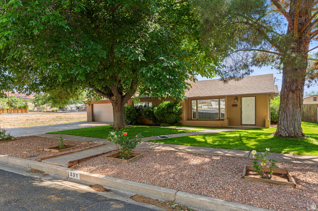 331 South 300 West St. George, UT 84770 - Photo 3 of 29