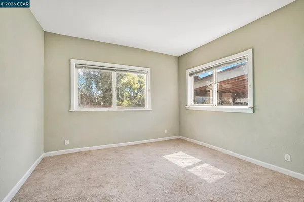 a view of empty room with window