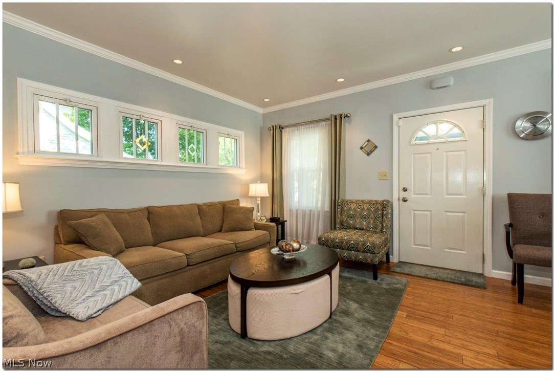 4660 Liberty Road South Euclid, OH 44121 - Photo 7 of 35 Spacious Living Room
with Bamboo Flooring, Crown Moldings and Recessed
Lighting