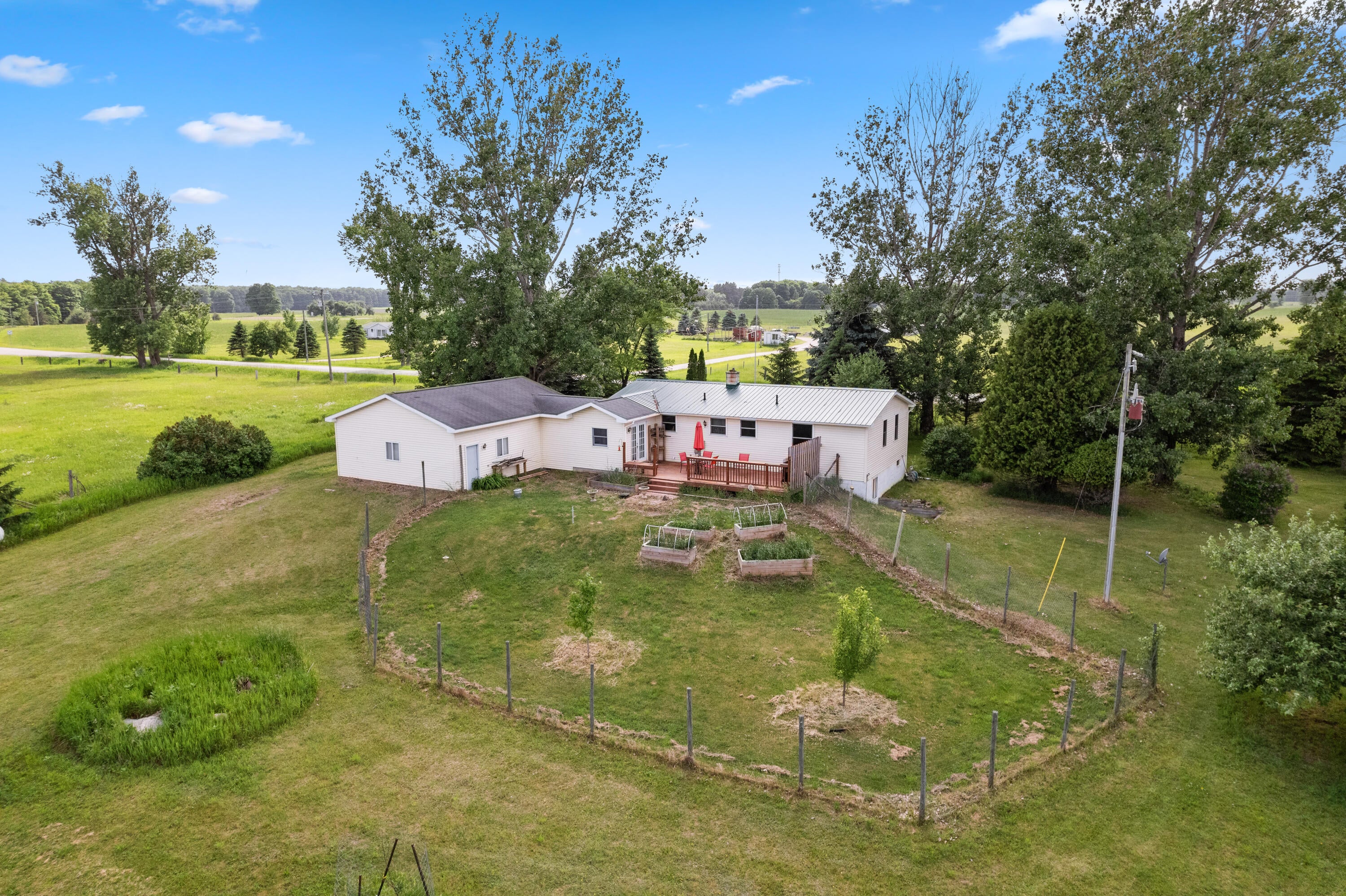 813 Turtle Lake Road Gaylord, MI 49735 - Photo 22 of 29 Gallery Image 22