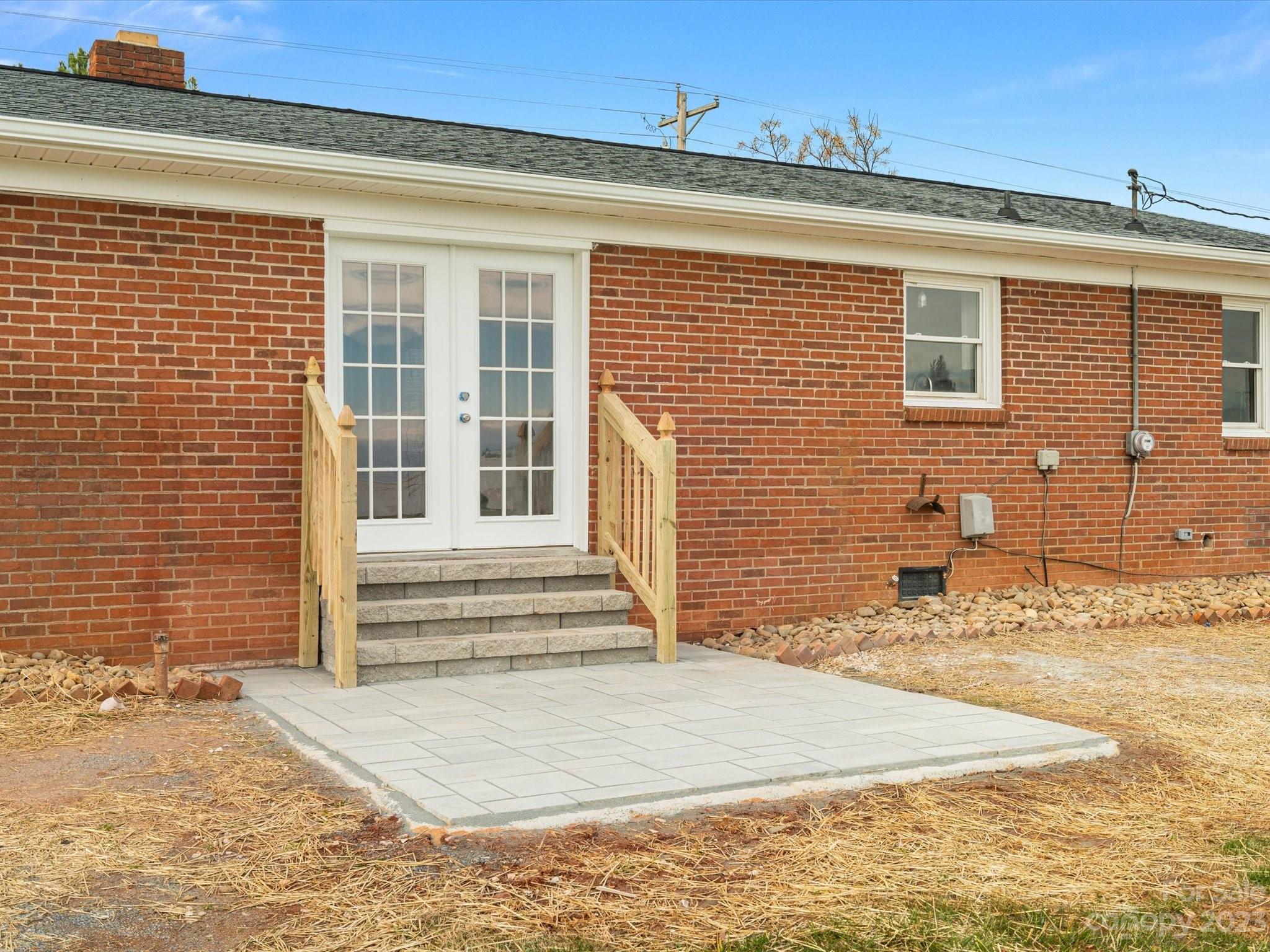 158 Baxter Road Cherryville, NC 28021 - Photo 33 of 38 a view of a house with wooden fence