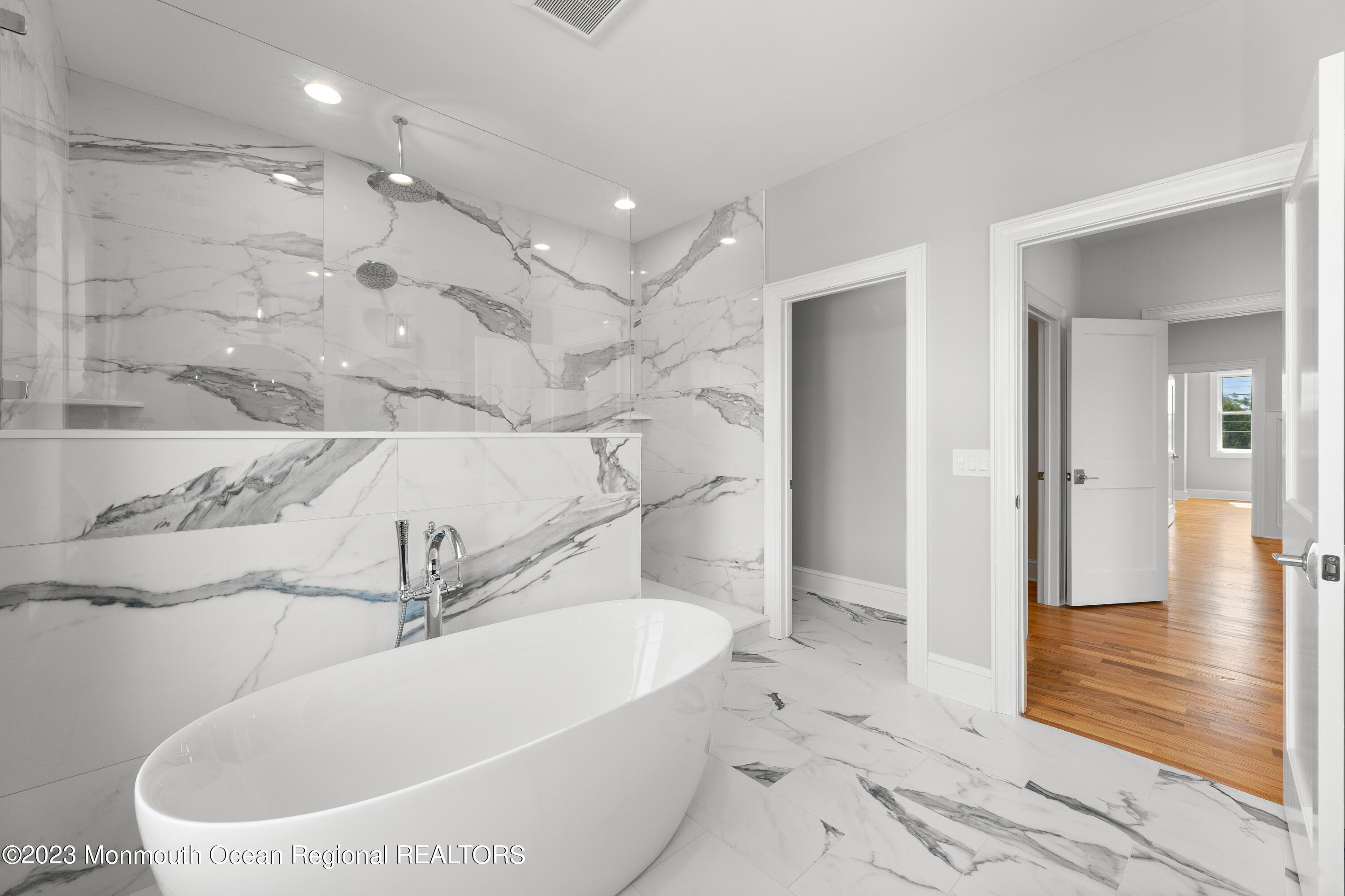 2654 River Road Manasquan, NJ 08736 - Photo 23 of 41 Owner's Bathroom