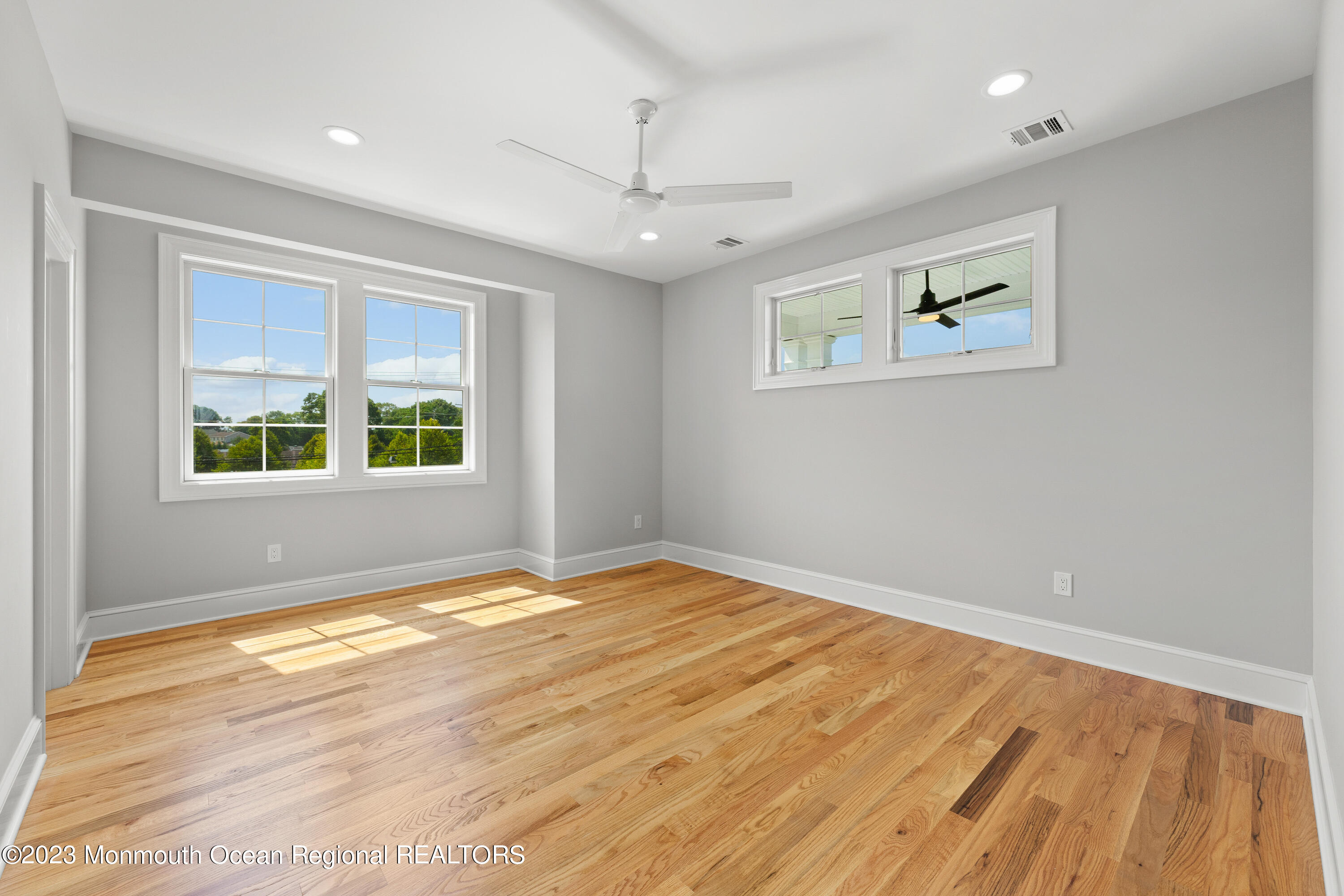 2654 River Road Manasquan, NJ 08736 - Photo 26 of 41 Junior Suite