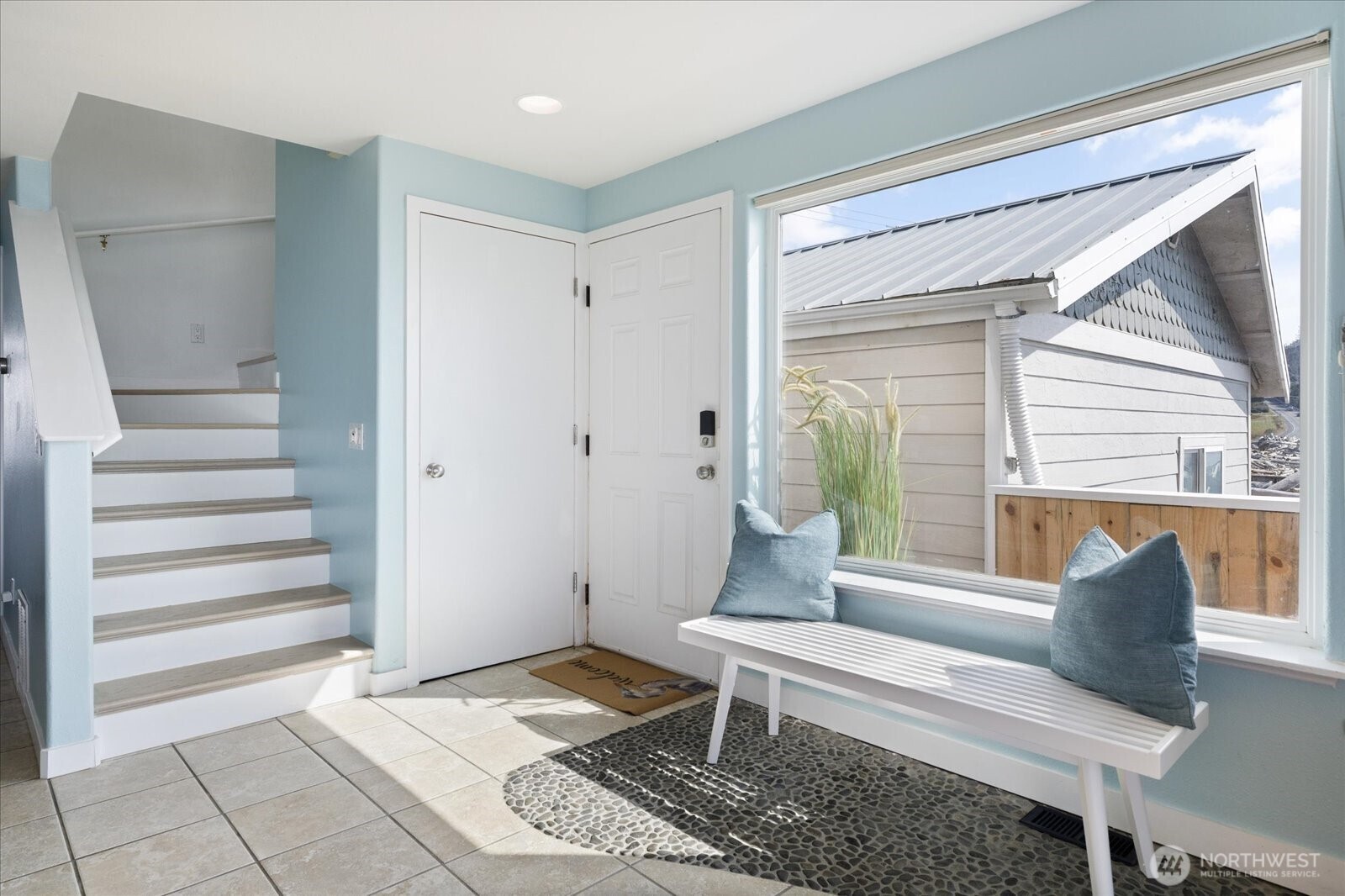 2507 West Beach Road Oak Harbor, WA 98277 - Photo 14 of 39