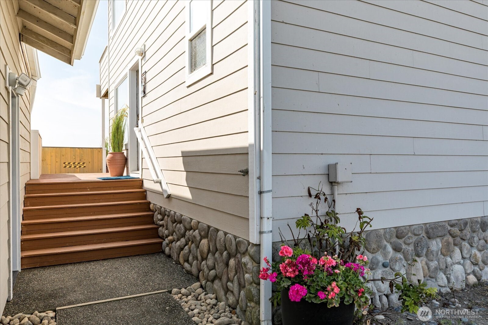 2507 West Beach Road Oak Harbor, WA 98277 - Photo 33 of 39