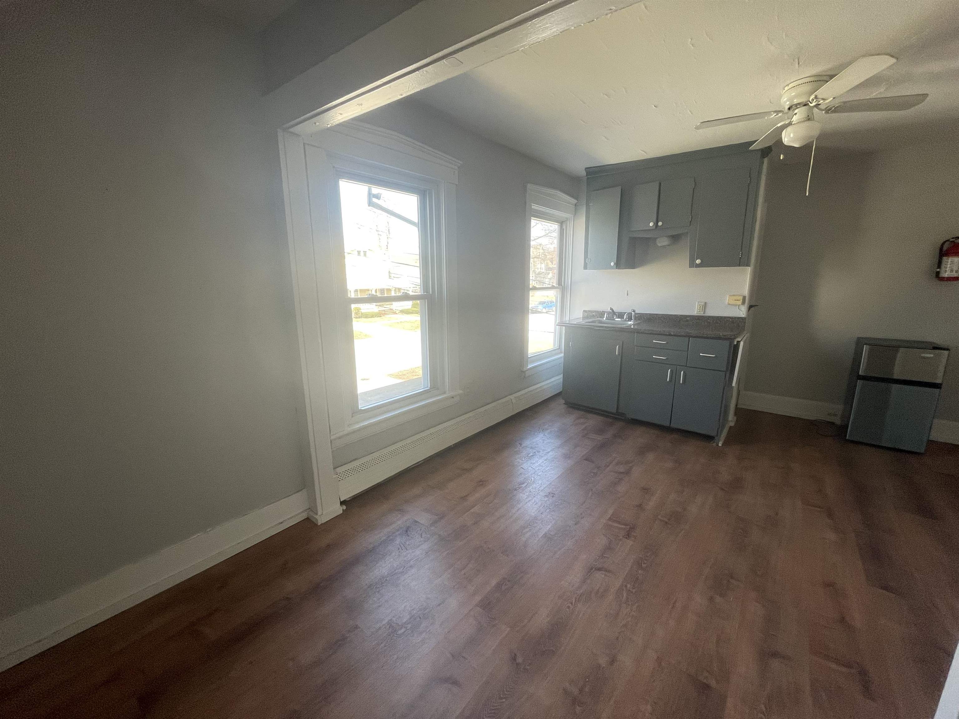 52 Chestnut Avenue, Unit 3 Rutland, VT 05701 - Photo 3 of 6