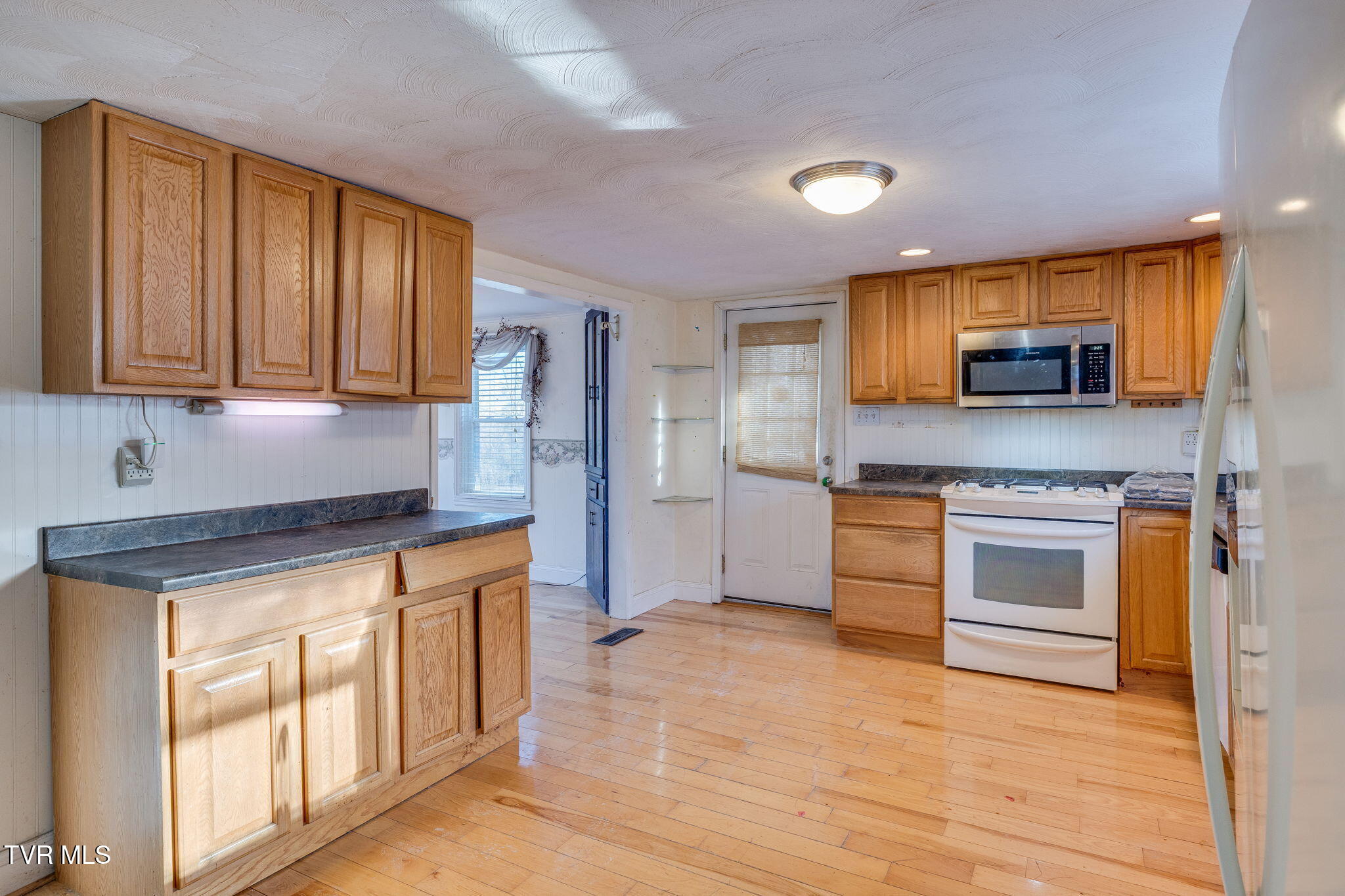 3415 Forest View Road Kingsport, TN 37660 - Photo 16 of 42 015