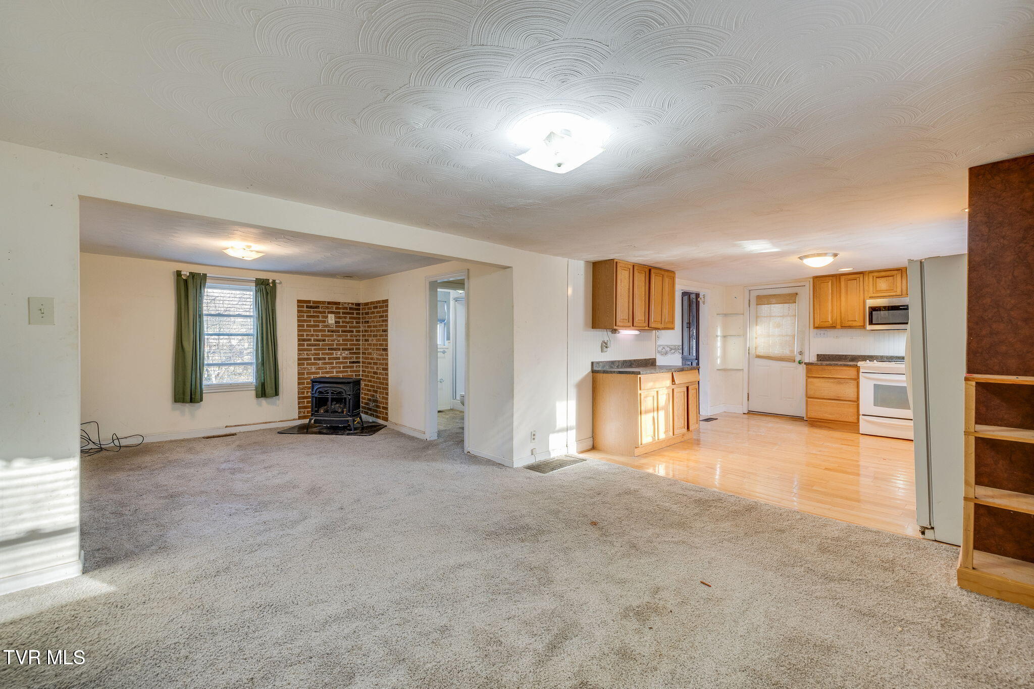 3415 Forest View Road Kingsport, TN 37660 - Photo 10 of 42 009