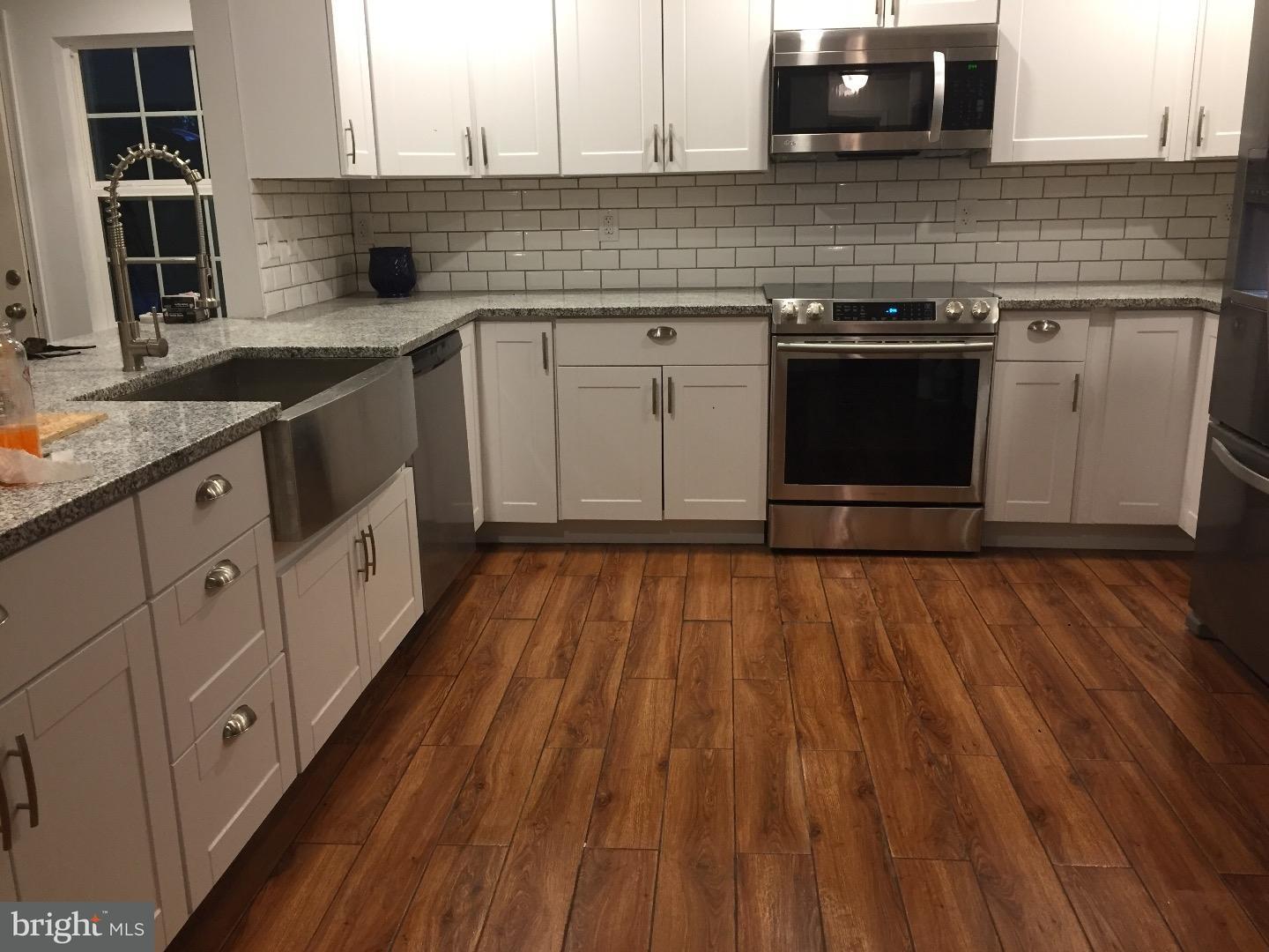 24 Gun Road Levittown, PA 19057 - Photo 4 of 12 Kitchen