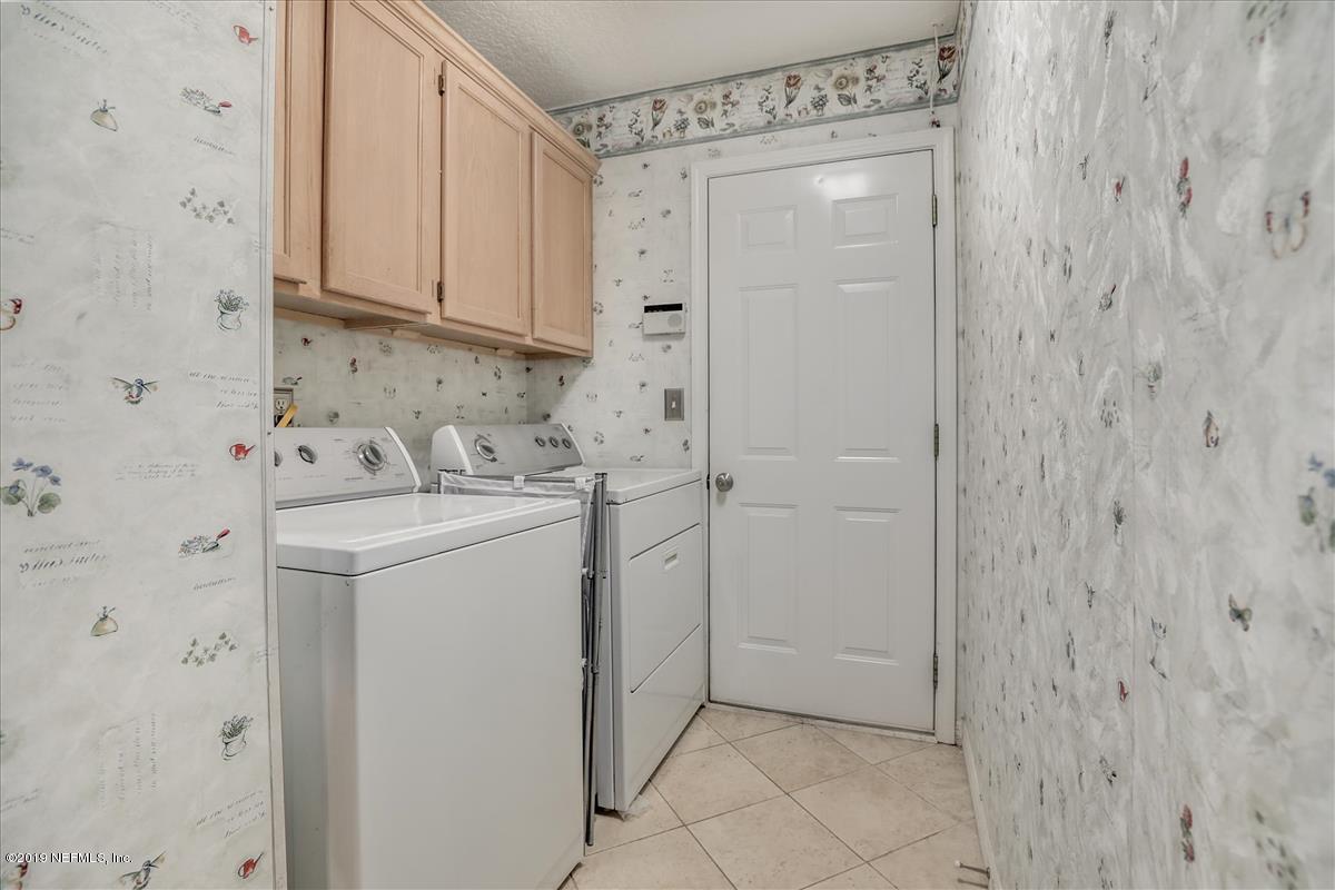 3862 Chapelgate Road Jacksonville, FL 32223 - Photo 14 of 16 Laundry Room