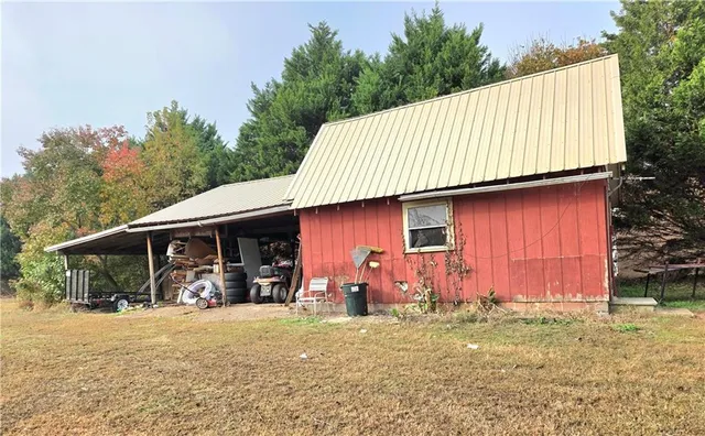 a front view of house with yard