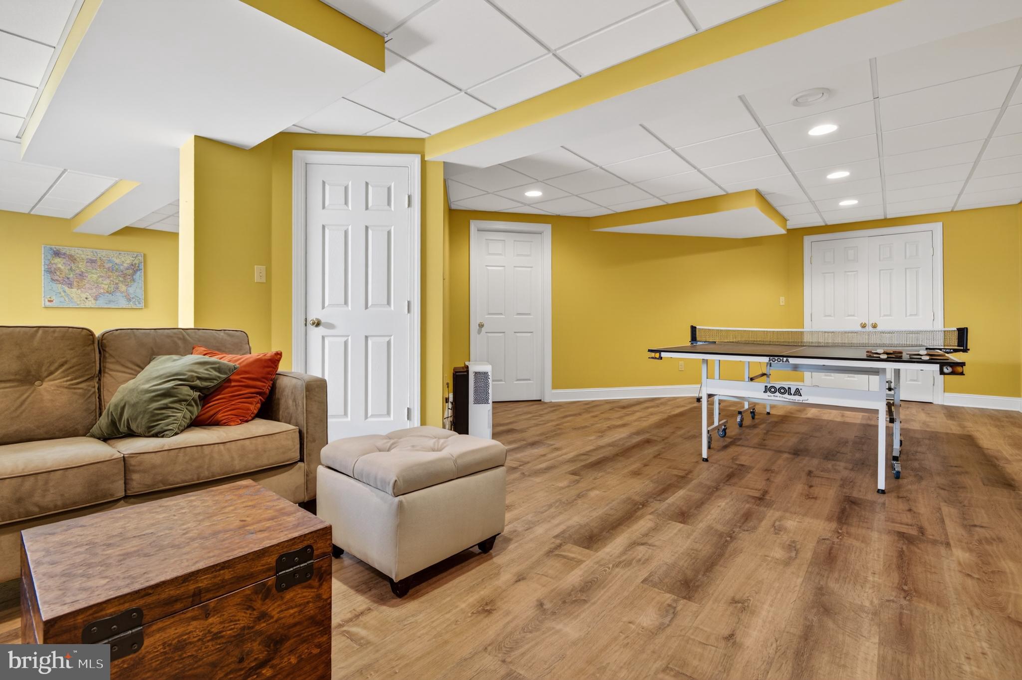98 Granville Way Exton, PA 19341 - Photo 35 of 35 a living room with furniture and a table