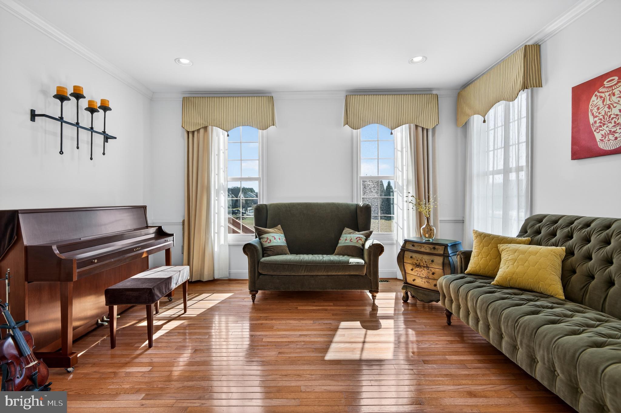 98 Granville Way Exton, PA 19341 - Photo 8 of 35 a living room with furniture and a flat screen tv