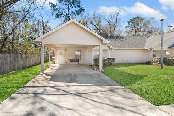 $170,000 | 374 Avalon Trace Drive, Unit 374, Ponchatoula, LA 70454