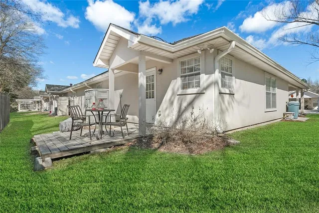 $170,000 | 374 Avalon Trace Drive, Unit 374, Ponchatoula, LA 70454