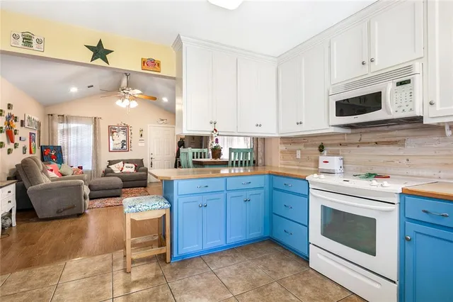 $170,000 | 374 Avalon Trace Drive, Unit 374, Ponchatoula, LA 70454