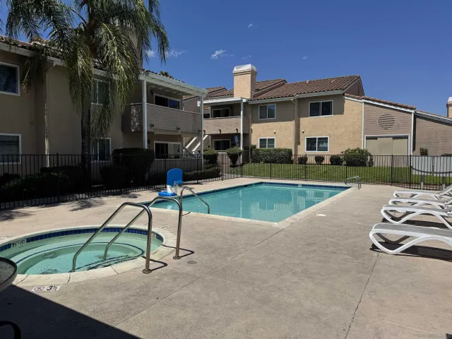 $399,000 | 1075 North Escondido Boulevard, Unit 104, Escondido, CA 92026