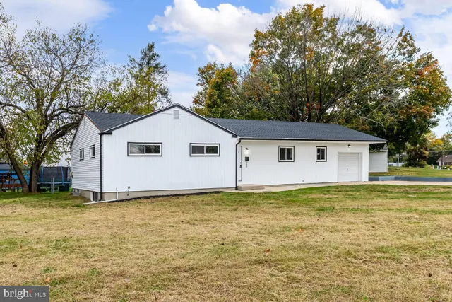 $435,000 | 745 Holly Lane, Westampton, NJ 08060