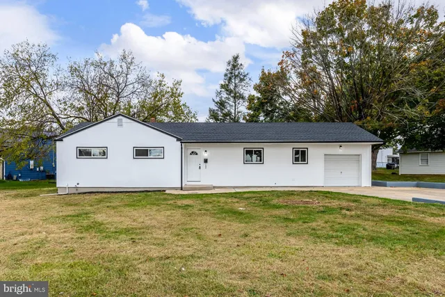 $435,000 | 745 Holly Lane, Westampton, NJ 08060