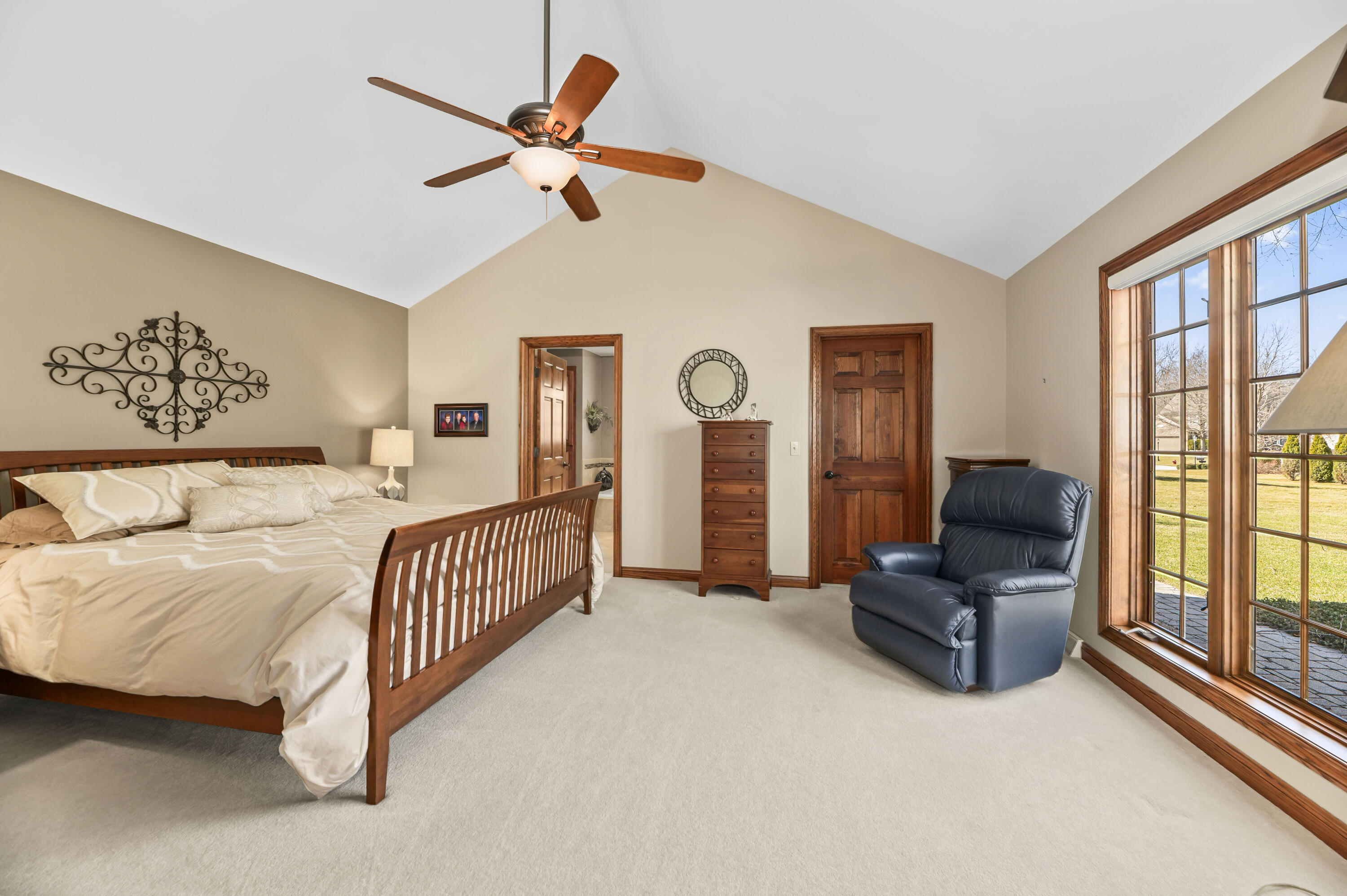 293 Westfield Way Pewaukee, WI 53072 - Photo 19 of 55 DSC_2005