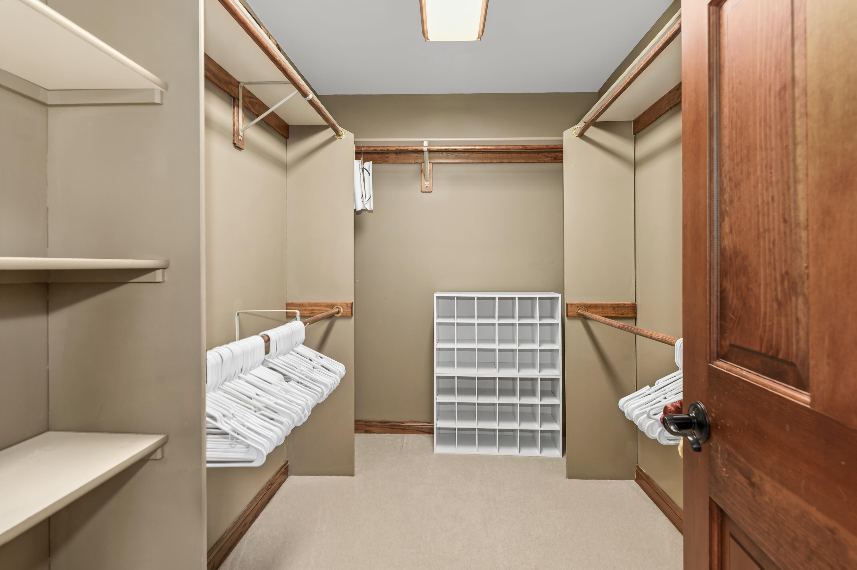 293 Westfield Way Pewaukee, WI 53072 - Photo 24 of 55 DSC_2040