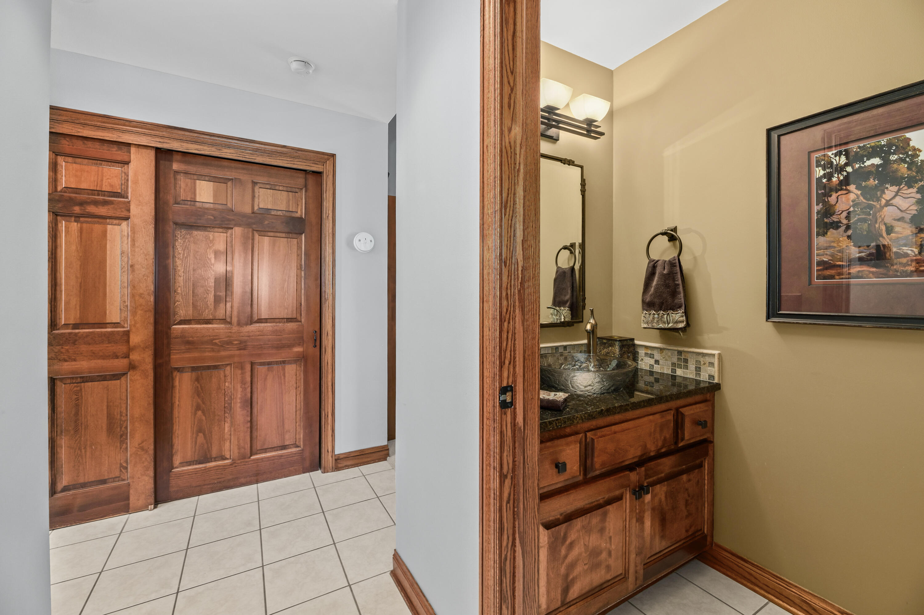 293 Westfield Way Pewaukee, WI 53072 - Photo 25 of 55 DSC_2051