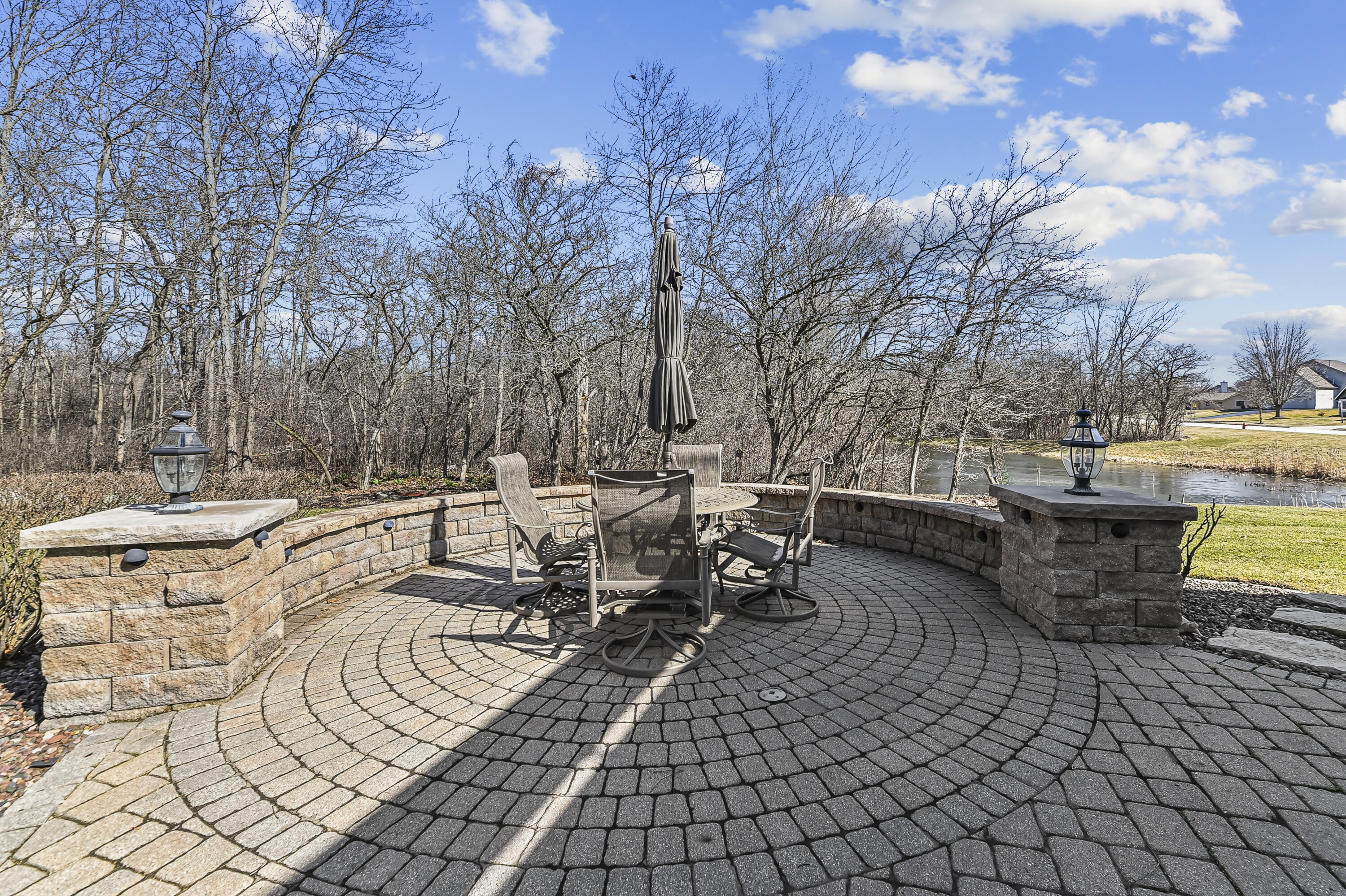 293 Westfield Way Pewaukee, WI 53072 - Photo 4 of 55 EXT-20