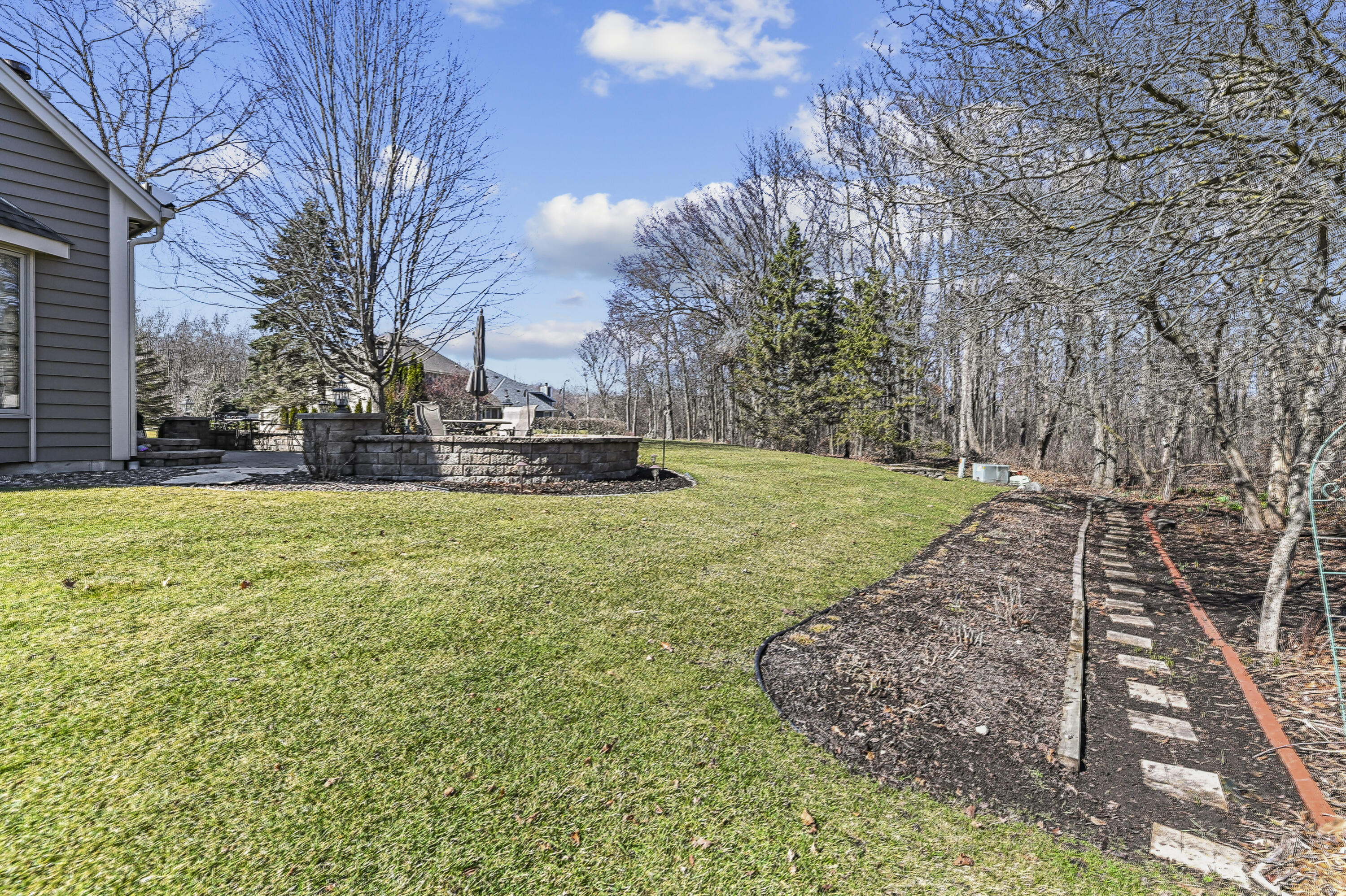 293 Westfield Way Pewaukee, WI 53072 - Photo 41 of 55 EXT-18